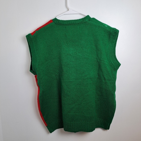 NEW Merry Christmas Unisex Red Green Pixelated Reindeer Knit Sweater Vest Sz‎ L - Picture 2 of 6